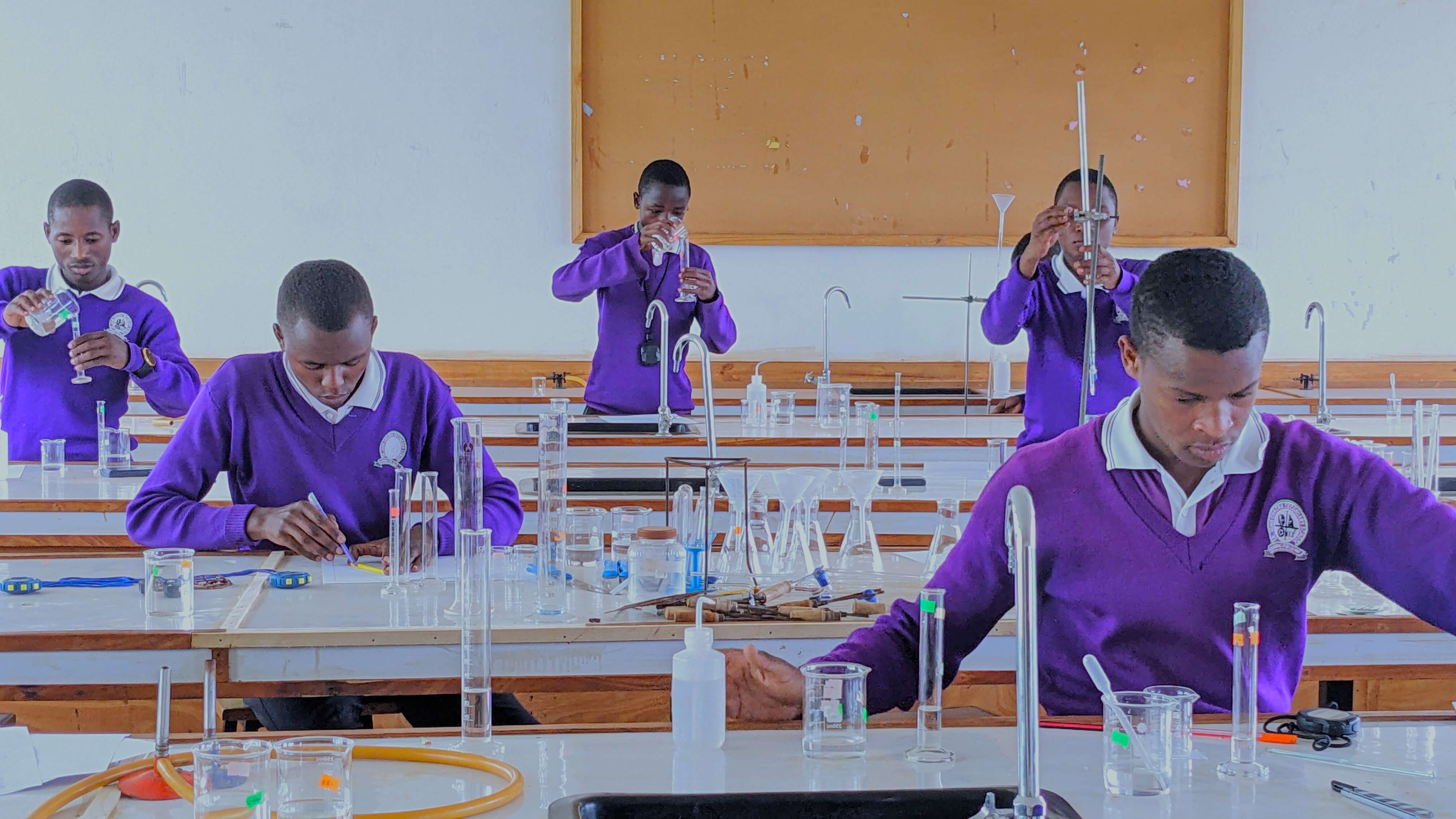 Students in Action – Exploring Science in the Chemistry Lab